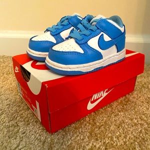 Nike dunk low toddler UNC